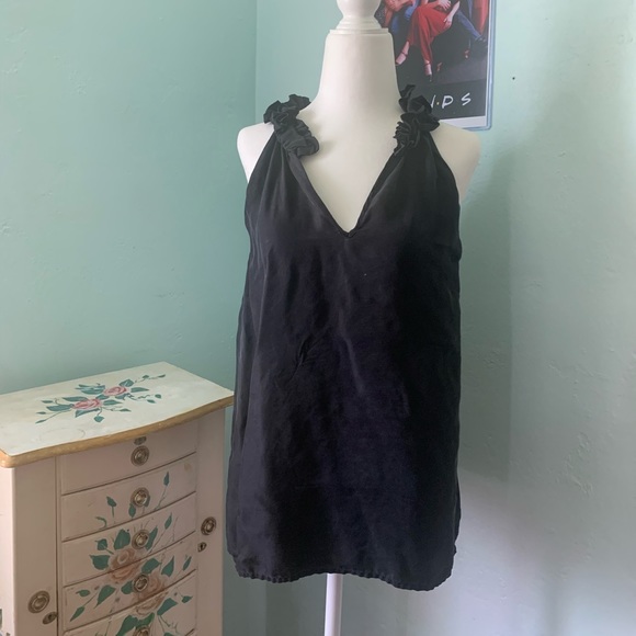 Classy Collared Top - Picture 2 of 4